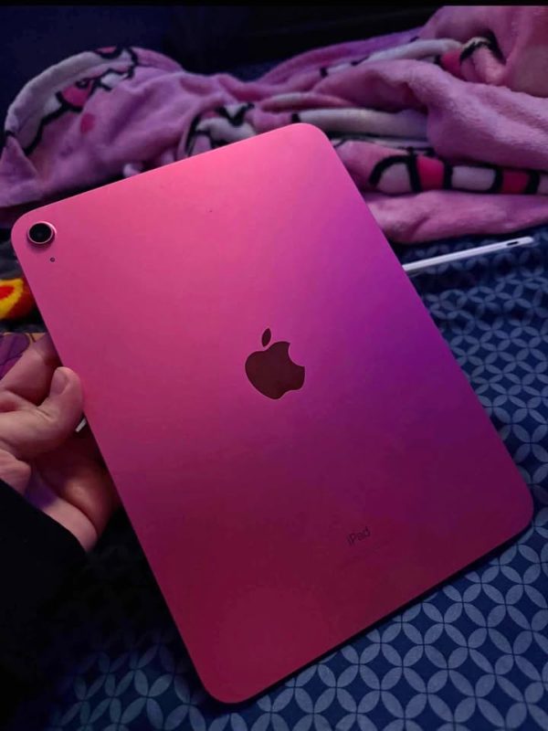 Pink apple iPad 10th gen