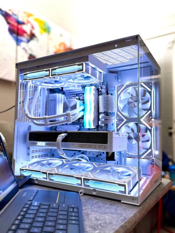 AMD Ryzen 9600X - RTX 5070 OC - Editing Workstation / Gaming PC