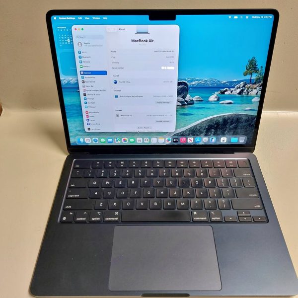 2022 MacBook Air Laptop M2 8Gb 256GB Midnight Blue 13