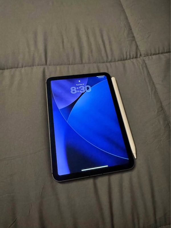 iPad Mini 6 w/ Pencil