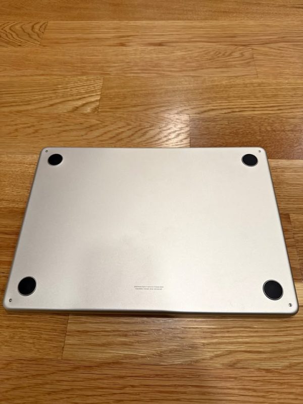 MacBook Air 13” (2025) – M4 / 16GB / 512GB – Starlight