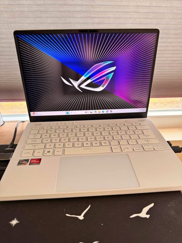ASUS ROG Zephyrus 14