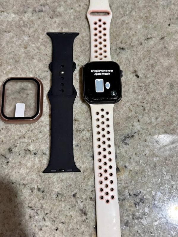 Apple Watch Series 6 44mm Gps (Rittenhouse and Ocotillo)