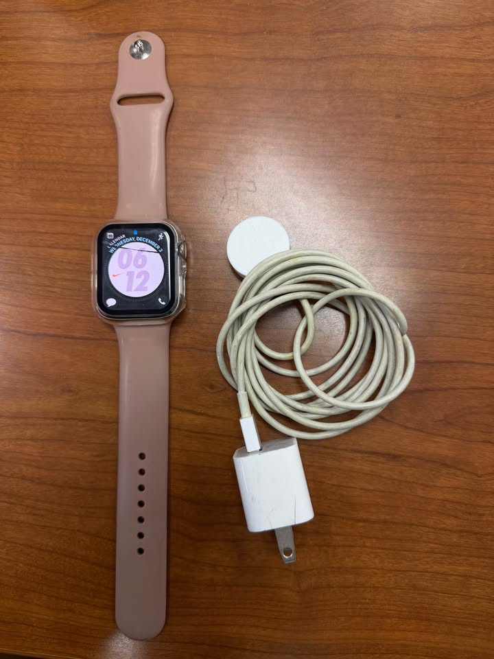 Apple iWatch Series 6 (GPS+CELLULAR) 3 Apple iWatch Series 6 (GPS+CELLULAR)
