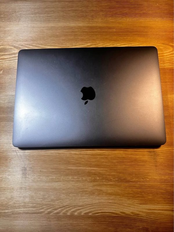 MacBook Pro (READ DISCRIPTION)