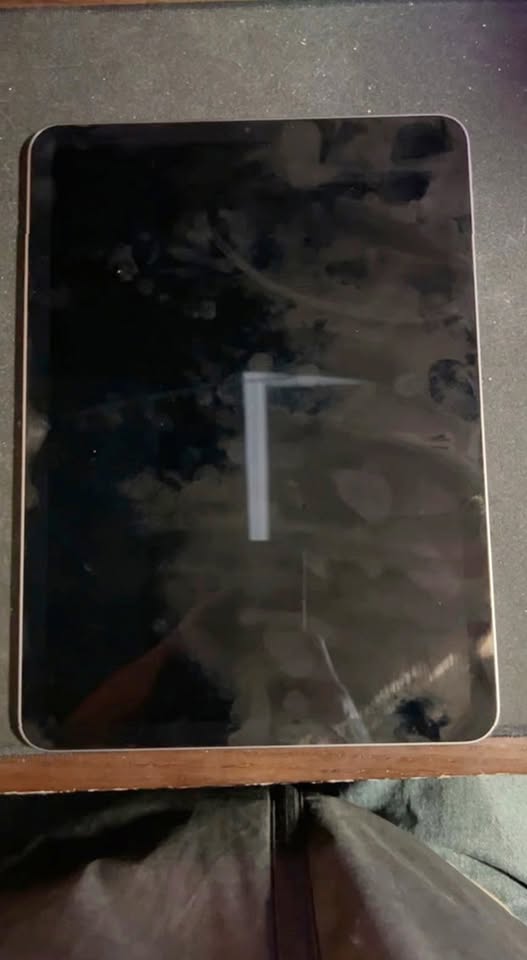 ipad air 5th generation 2D76