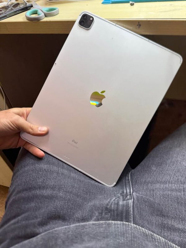 iPad 12.9 5Gen cellular and WiFi 512GB