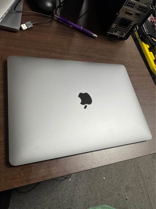 APPLE MACBOOK AIR THUNDERBOLT WITH CHARGER AND EXTRA SOLD AT LOCAL PC STORE