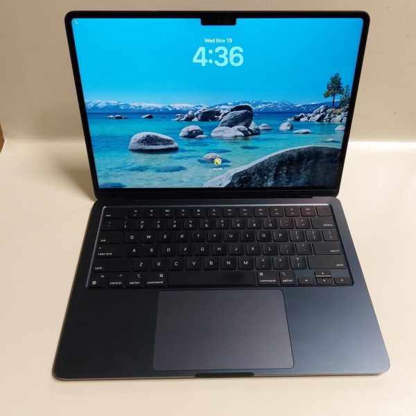 2022 MacBook Air Laptop M2 8Gb 256GB Midnight Blue 13