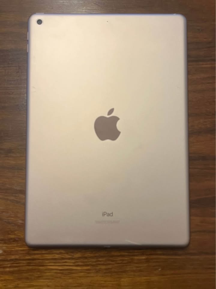 Apple iPad (Gold, 8th Generation, WiFi) 3 Apple iPad (Gold, 8th Generation, WiFi)
