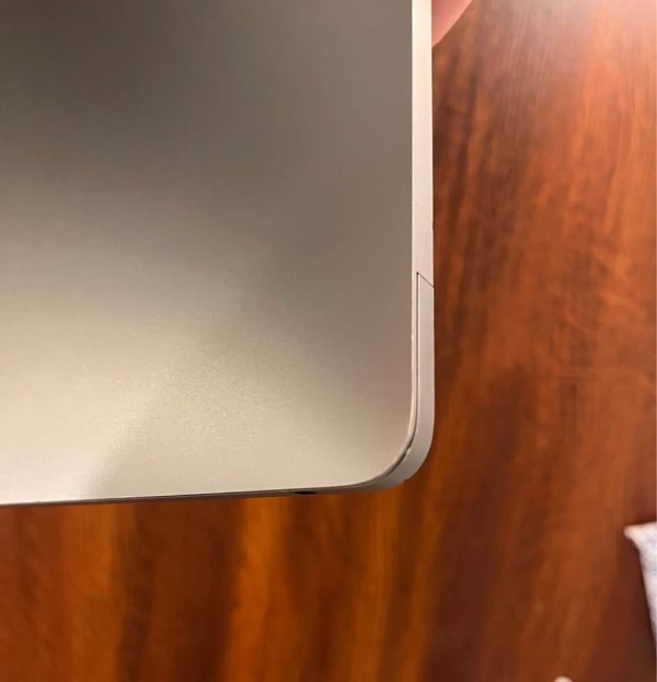 13” MacBook Air (2020, Intel i3, 512GB)