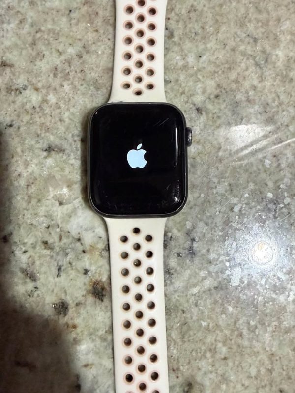 Apple Watch Series 6 44mm Gps (Rittenhouse and Ocotillo)