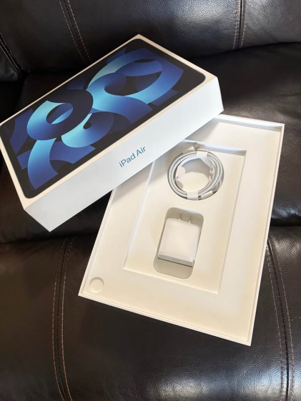 Great Christmas gift! iPad Air, 5th generation,64GB, 2022