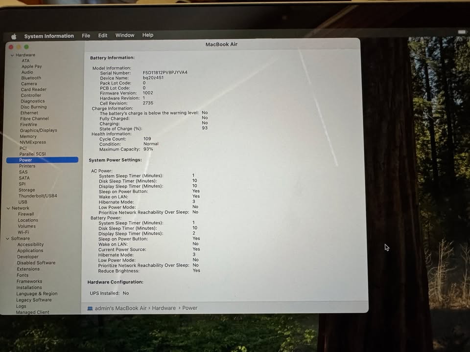 Apple MacBook Air 13" - Excellent Condition 1 Apple MacBook Air 13" - Excellent Condition