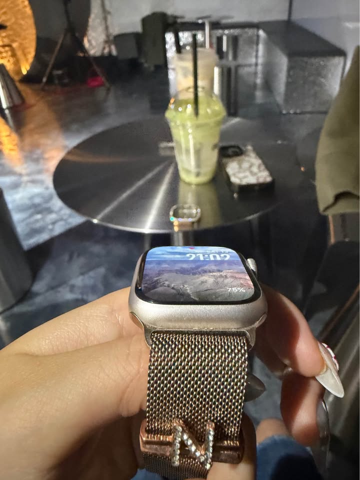 Apple Watch Series 8 6 Apple Watch Series 8