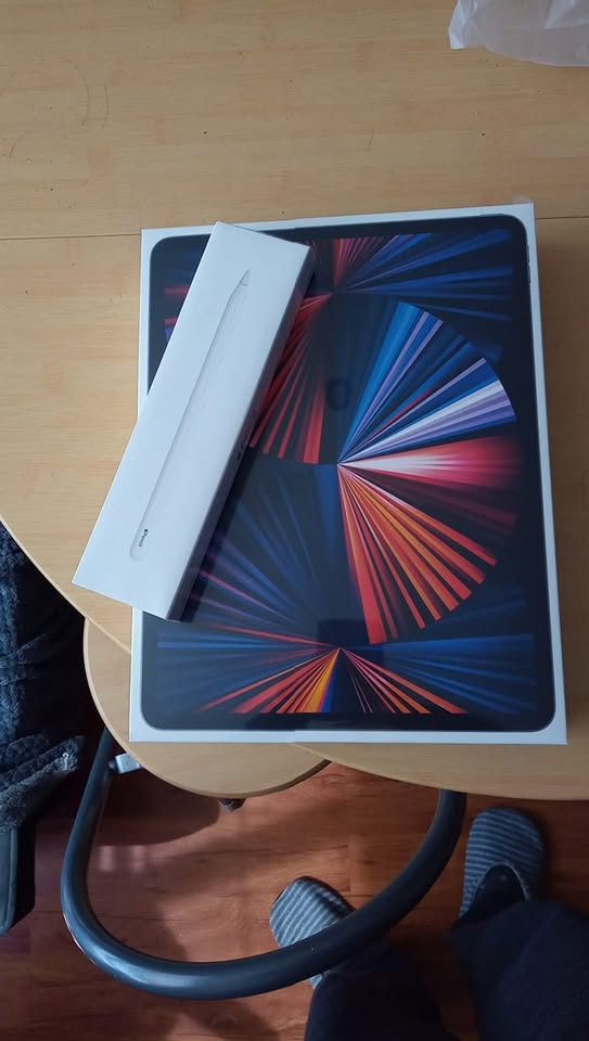 2022 Apple 12.9-inch iPad Pro(6th Generation)