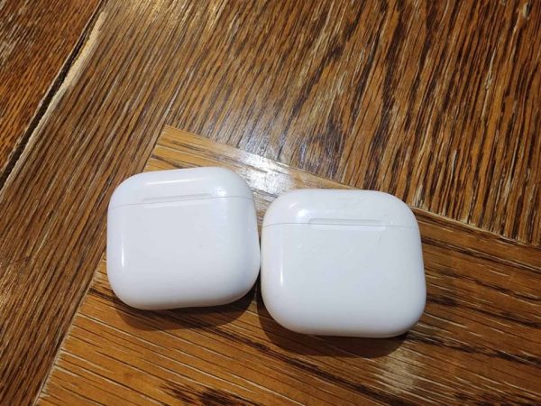Airpods 4 with warranty 1/28/26 Airpods 4 ANC with warranty 12/31/25