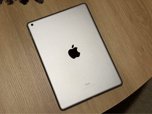iPad 5th Generation 128GB Space Gray