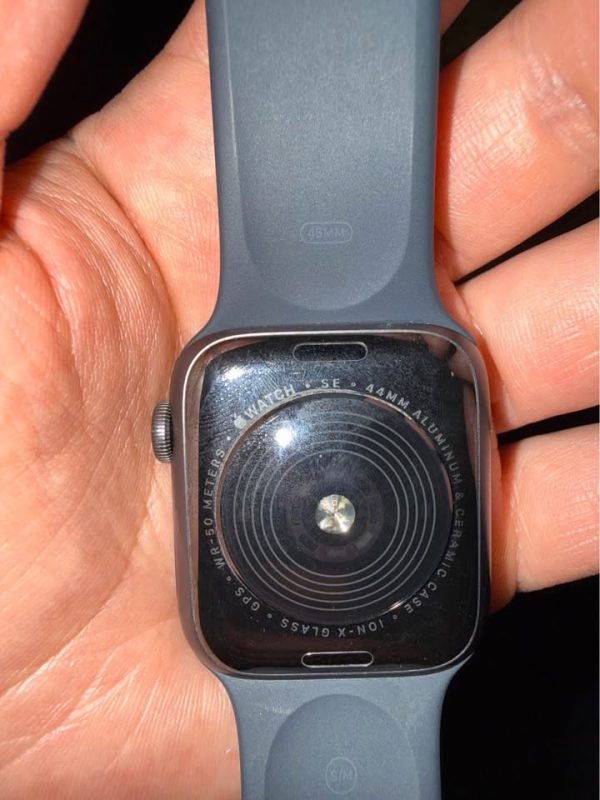 Apple Watch SE (44mm) First gen model A2352