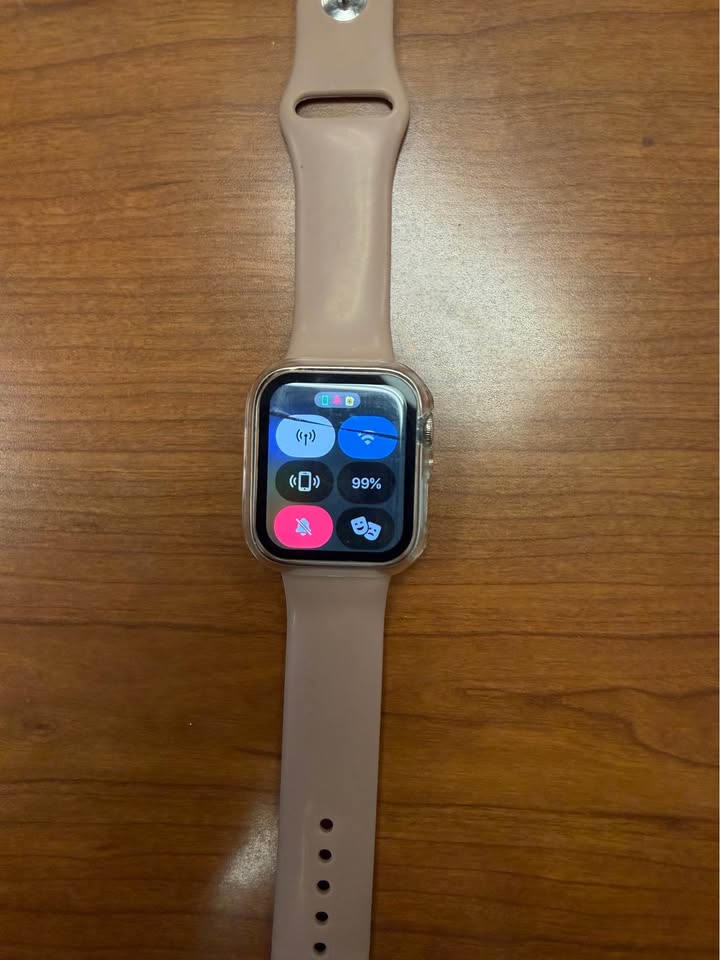 Apple iWatch Series 6 (GPS+CELLULAR) 5 Apple iWatch Series 6 (GPS+CELLULAR)