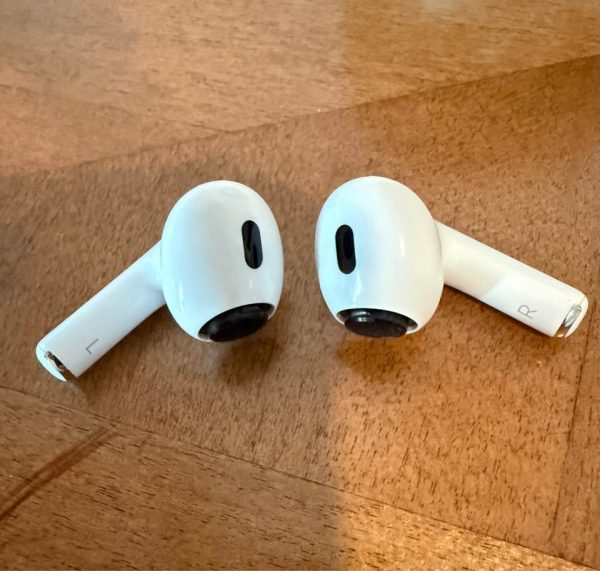 Apple AirPods Pro 2 w/ Lightning Charging Case
