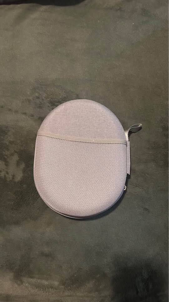 Sony WH-1000XM4 4 Sony WH-1000XM4