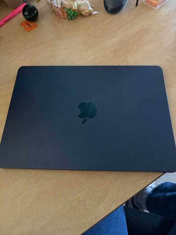 M4 MacBook Air 13 inch 256 gb 16 gb ramv