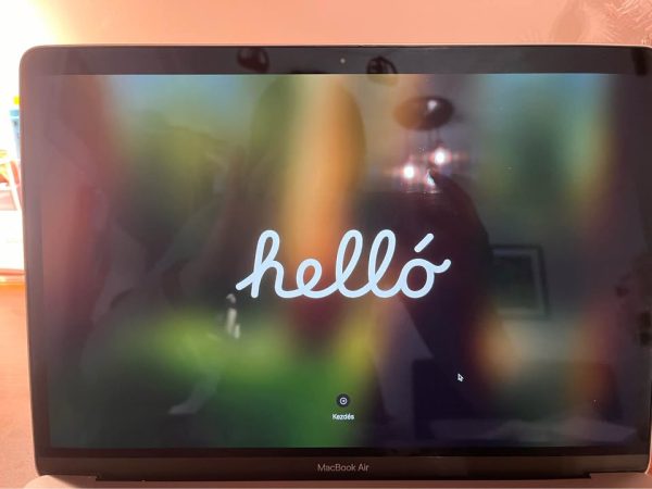 13” MacBook Air (2020, Intel i3, 512GB)