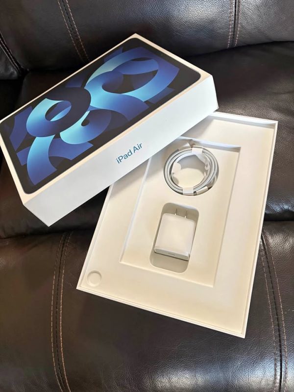 Great Christmas gift! iPad Air, 5th generation,64GB, 2022
