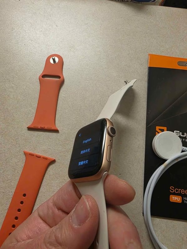 Apple watch Series 5 44mm GPS, with new staps from apple, screenprotector, charging cable