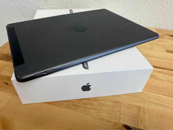 Apple iPad 9th Gen / WiFi+Cellular model