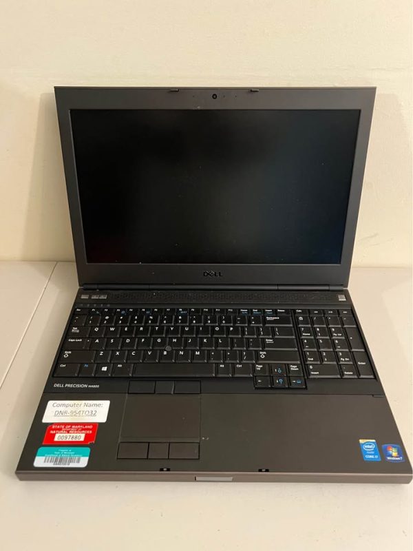 Lot of 9 MacBooks & Laptops.