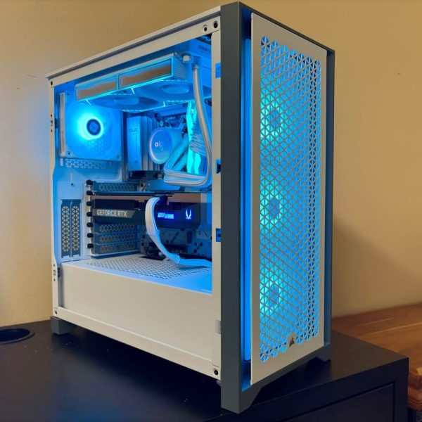 White RTX Gaming/Streaming PC - RTX 5080 + Ryzen 7 9000
