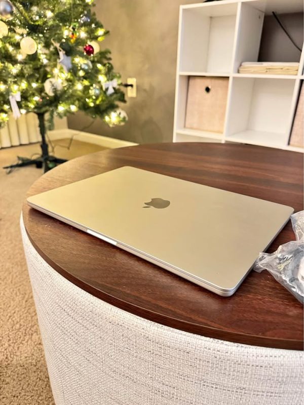 MacBook Air m3 (2024)