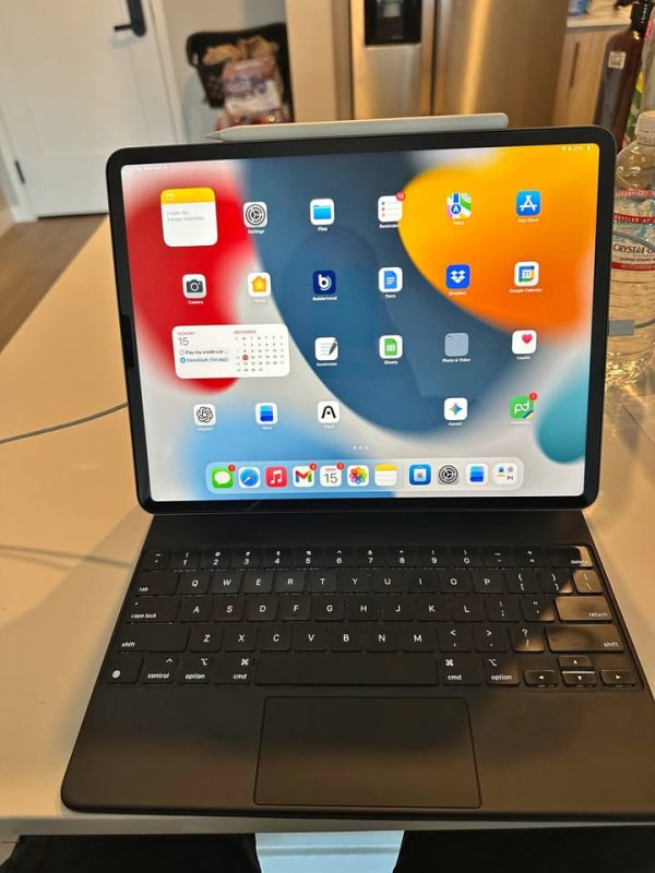 iPad Pro (12.9-inch) (5th generation)