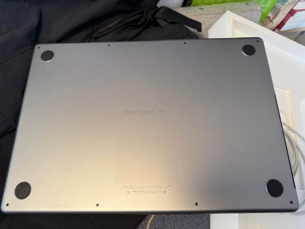 Apple MacBook Pro-M1 Pro 16-inch, 32GB,1TB A2485