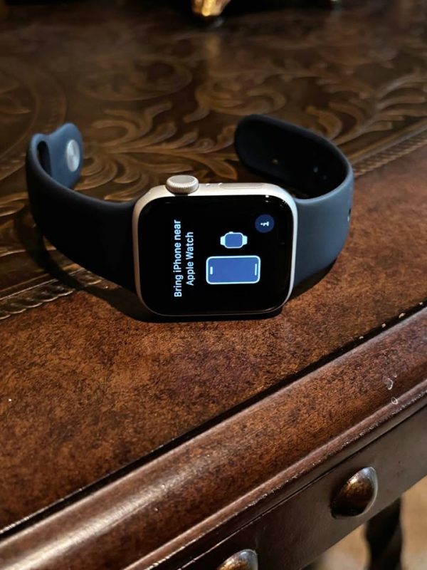 Apple Watch SE 2 GPS Silver with Sport Band